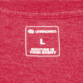 Koszulka Męska Unbroken Routine Is Your Enemy Czerwona