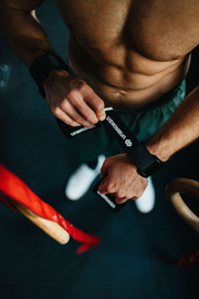 Unbroken Crashtest Grips