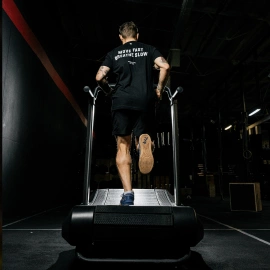 Koszulka Unbroken Move Fast Breathe Slow