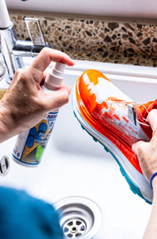 Środek czyszczący do butów sportowych Nikwax Footwear Refresh 125 ml